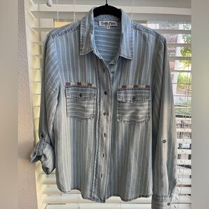 Tutti Plein embroidered blouse / Size S